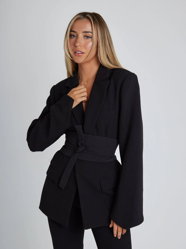 Estelle™ – Luxurious Blazer with Belt